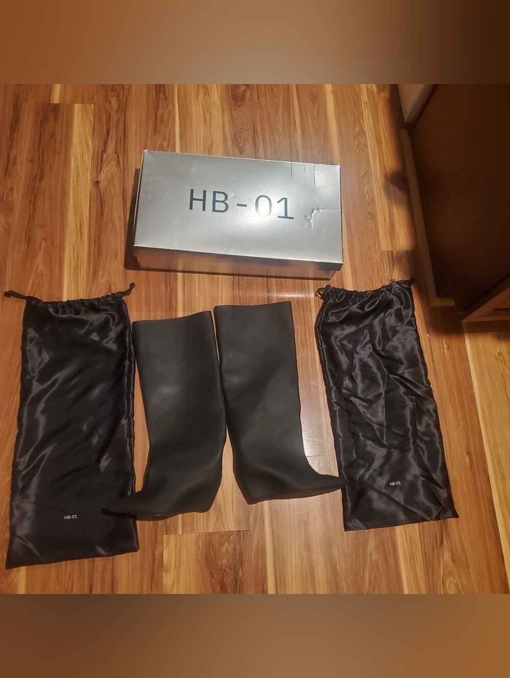 Yzy HB-01 Boots Women's Size 8